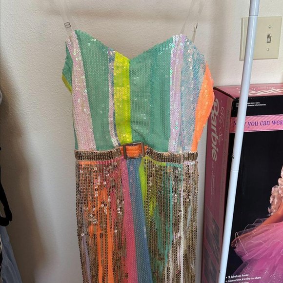 RAINBOW FRINGE SEQUIN DRESS - Picture 4 of 10